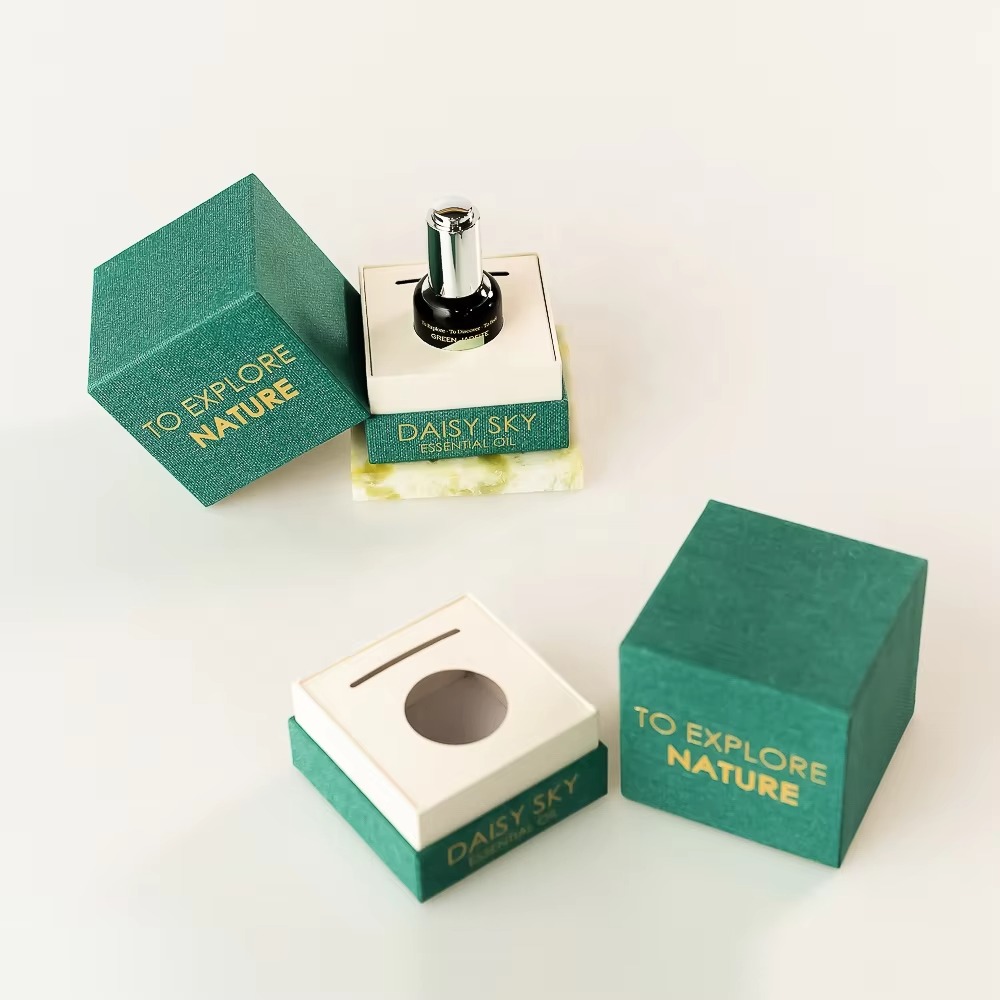 カスタムブランドスキンケアパッケージボックス｜オイル化粧品香 - Luxury Skincare Brand のレビューと価格
